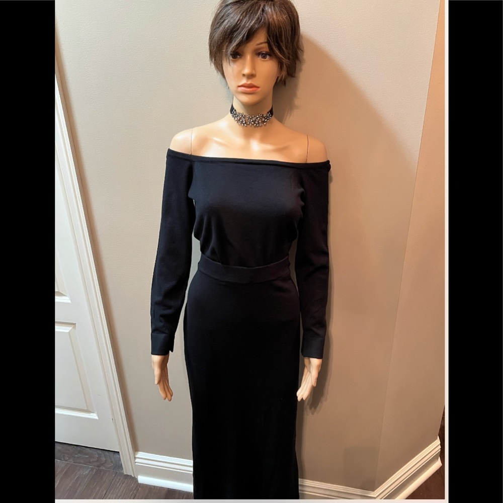Lascana Black Top and Skirts with a sleek, off-the-shoulder neckline. Size 8/10